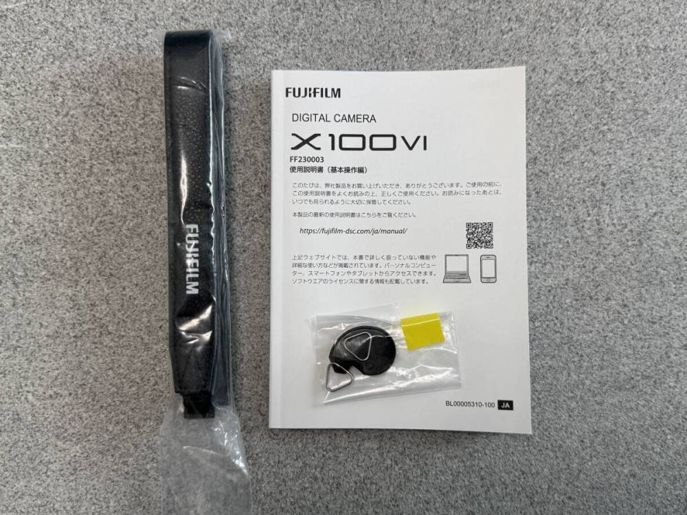 FUJIFILM X100VI シルバー 美品 + おまけ付き