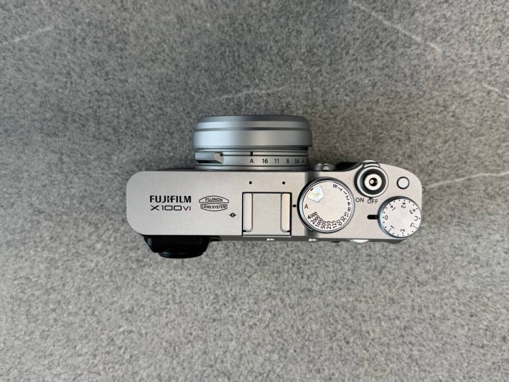 FUJIFILM X100VI シルバー 美品 + おまけ付き