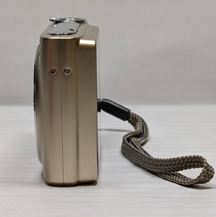 【WA2015KY】CASIO EXLIM EX-Z400 EXLIM 28mm WIDE OPTICAL 4x 4.9-19.6mm 1:2.6-5.8 コンパクトデジタルカメラ 箱・付属品有 動作確認済み