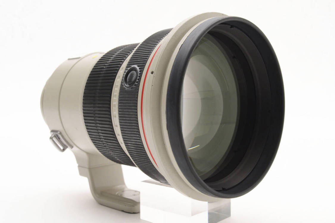 激レア！【F2.0 明るい単焦点望遠レンズ】 Canon キャノン EF 200mm F2.0 IS USM　フルサイズ対応 ケース付き カメラ 動作好調 #9777