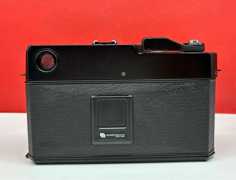 # FUJIFILM FUJI GW690Ⅱ Professsional 6×9 中判カメラ フィルムカメラ EBC FUJINON 90mm F3.5 動作確認済 フジカ フジ 富士フィルム
