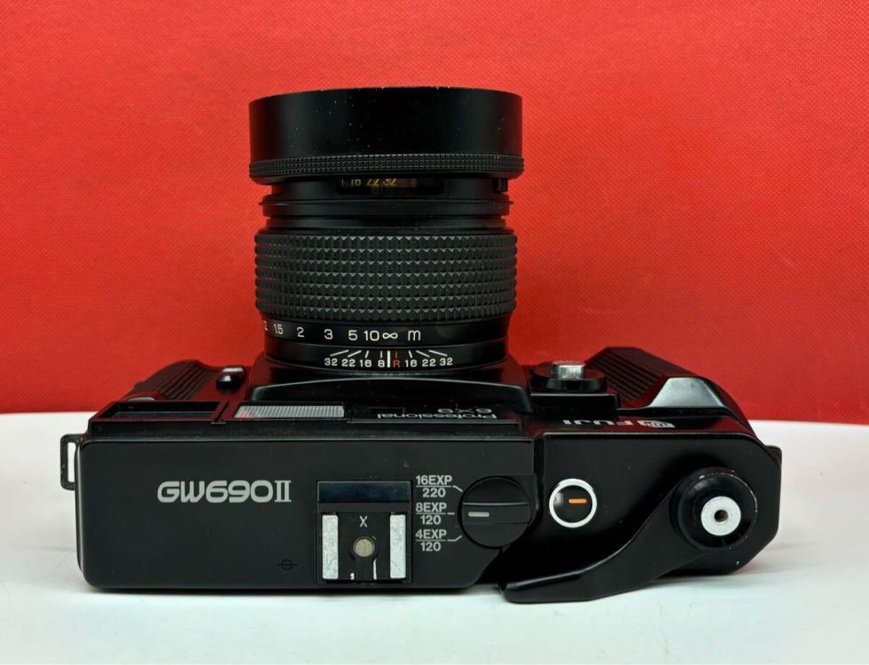 # FUJIFILM FUJI GW690Ⅱ Professsional 6×9 中判カメラ フィルムカメラ EBC FUJINON 90mm F3.5 動作確認済 フジカ フジ 富士フィルム