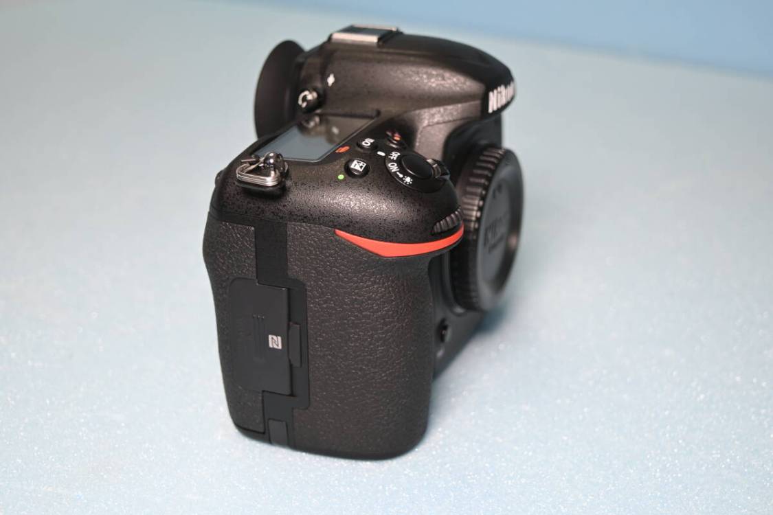 ★NIKON ニコン★　D500ボディ　ショット数6486回　完動品・極上美品