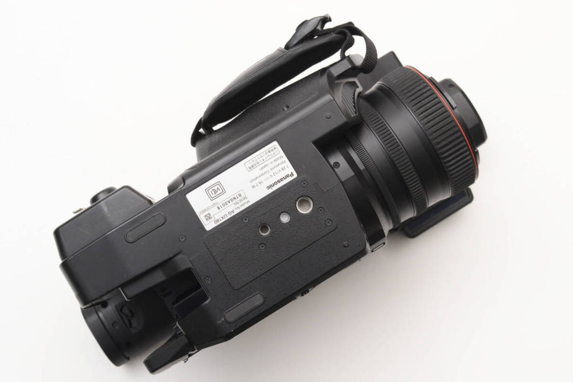 【通電58時間】 Panasonic パナソニック AG-UX180 4Kカムレコーダー 業務用ビデオカメラ 動作確認済み #2241
