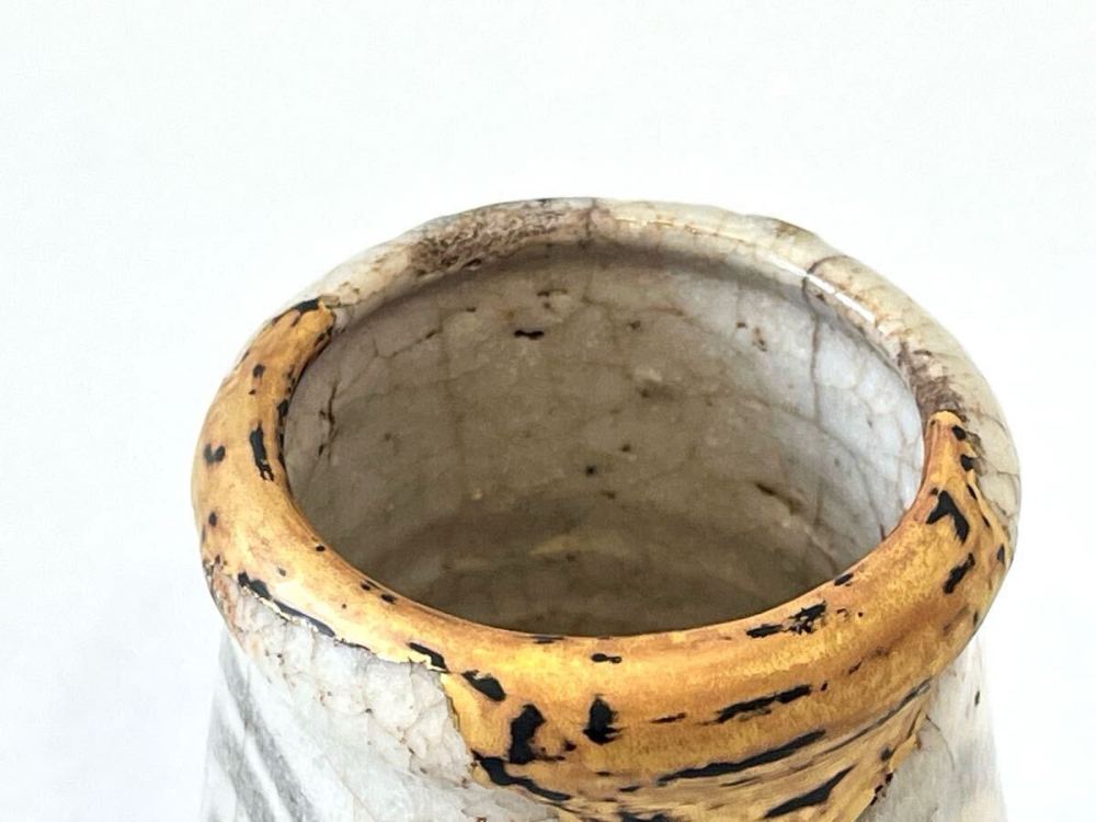 ① 志野 筒盃（香炉）桃山時代?