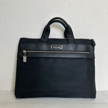 美品 MOSCHINO モスキーノ レディース メンズ ビジネスバッグ トートバッグ 書類カバン 黒色 ブラック 本革 レザー ナイロン ワンポイント