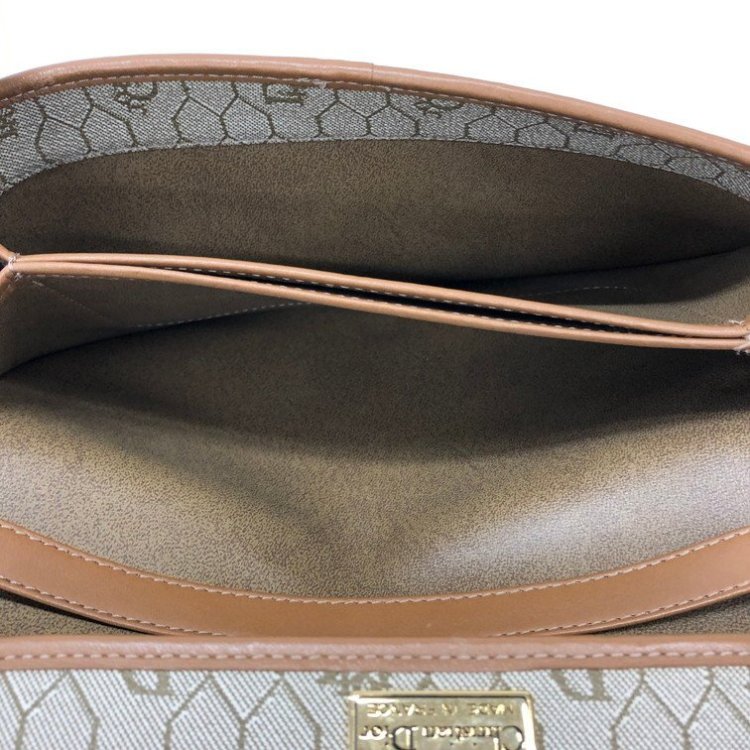 Christian Dior　クリスチャンディオール　ハニカム　チェーン　ショルダーバッグ【DBADE064】