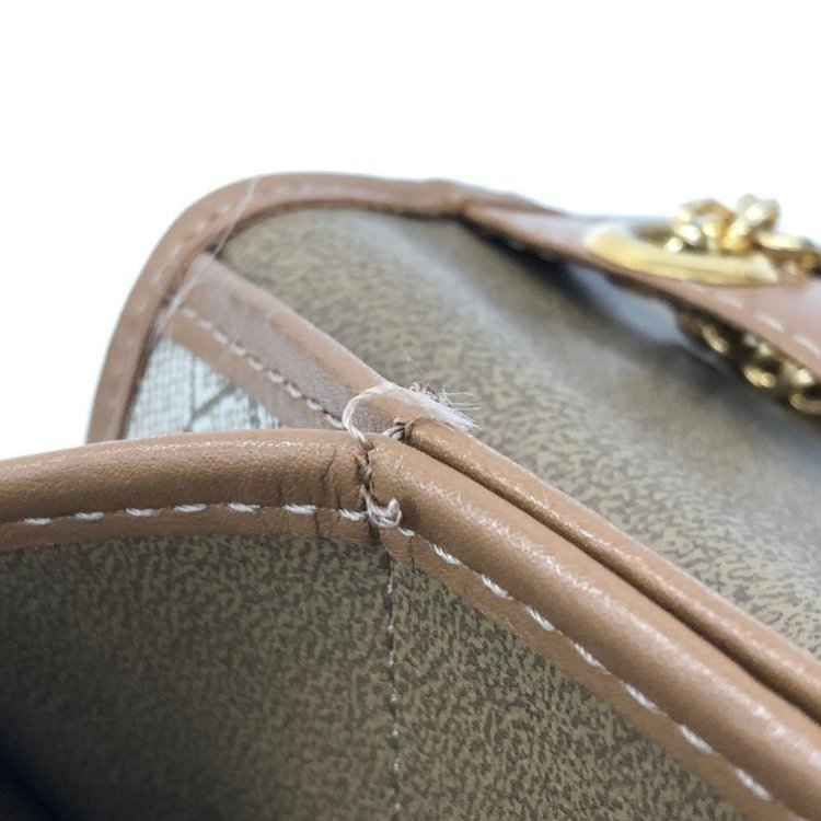 Christian Dior　クリスチャンディオール　ハニカム　チェーン　ショルダーバッグ【DBADE064】