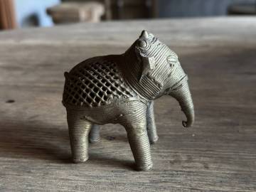 インド　ヴィンテージ　ゾウ　動物　オブジェ　置物　真鍮　ハンドメイド　アート　インテリア　アンティーク　