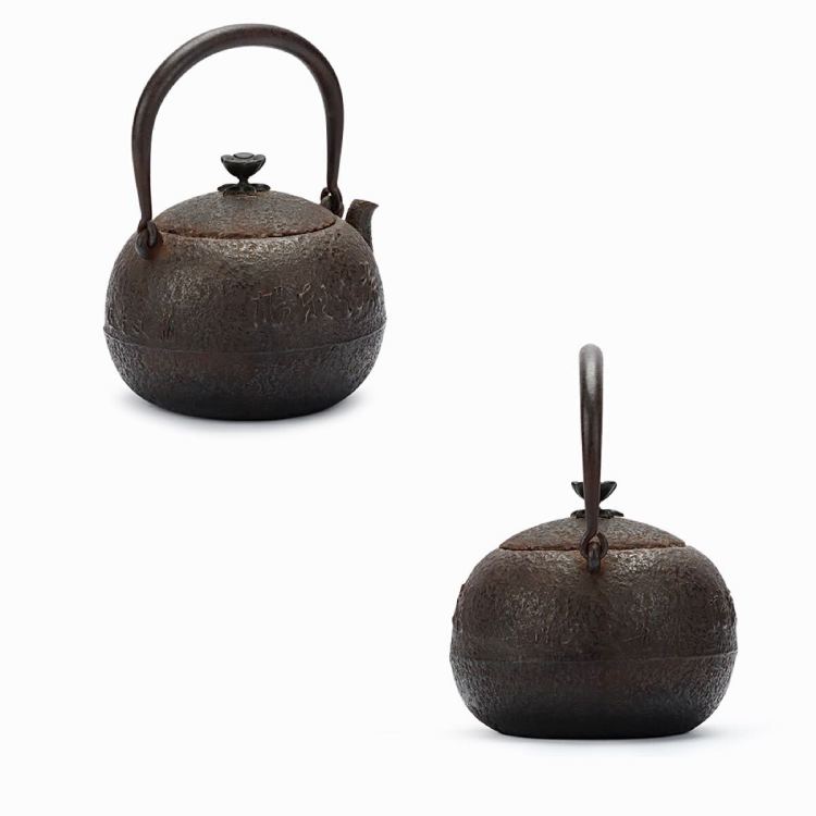 龍文堂 安之介 造 鉄蓋 富岡鉄斎 漢詩 丸形 小振 鉄瓶 在 横銘