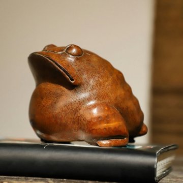 ▼渡鶴羽▼A9755清時(shí)代 黃花梨三足金蟾 黃花梨木細(xì)密彫 超絶技巧 高手すり 舊蔵家具 珍品舊蔵 古家具