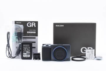 【極上美品】RICOH GR IIIx Urban Edition コンパクトデジタルカメラ アーバンエディション 3X リコー【新品未使用】＃2470236