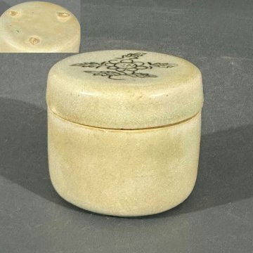 ■観心・時代旧蔵■C9227朝鮮『朝鮮時代旧蔵』朝鮮古陶 朝鮮古美術 高麗磁 古高麗 李朝 高麗白粉盒