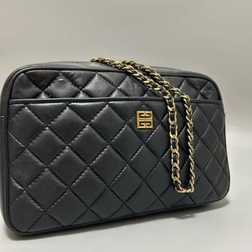 1円 GIVENCHY ジバンシー　マトラッセ　2wayチェーン ショルダーバッグ　キルテイング カメラバッグ　ブラック4Gロゴ 正規品本物