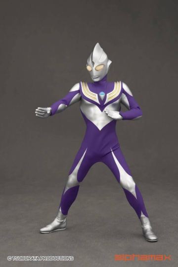 ALPHAMAX ウルトラマン ティガ スカイタイプ ライトアップ機能あり Ultraman Tiga Sky Type Action Figure アクションフィギュア