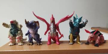 BANDAI ソフビ怪獣　まとめて5体 　マグニア、コッテンポッペ、メルバ、タイラント、キングモーラット