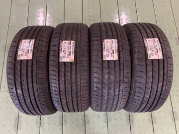 ◆1000円～!! 新品タイヤ 4本SET!! ヨコハマ ブルーアース RV03 215/50R17 95V 23年製造 プリウスα/ジェイド/リーフ/レヴォーグ/V60/S60他