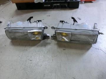 T【サ7-27】【140サイズ】★トヨタ/クレスタ JZX81 GX81/ヘッドライト 左右/ヘッドランプ/ジャンク扱い/※傷・汚れ・破損有