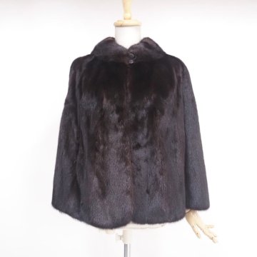 美品【 銀 SAGA MINK ☆￥1000～ / アームホール・内ポケットあり 】高級毛皮 ミンク ◆ケープ(マント) 58cm丈 ◆ダークブラウン ◆B889