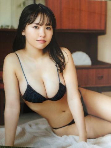 本郷柚巴　両面クリアファイル　漫画アクション　2024年2月6日号