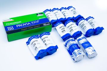 FUJIFILM フィルム 期限切れ ポジ　カラーフィルム　120 220 ブローニー　 12本　未使用　冷蔵庫　リバーサル　 富士フィルム　 PROVIA