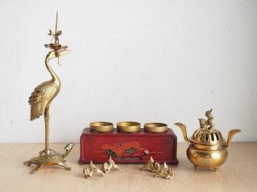 真鍮製 仏具セット　仏具　蝋燭立て　燭台　香炉　灰付き　仏飯器　鶴亀　獅子　レトロ　V2