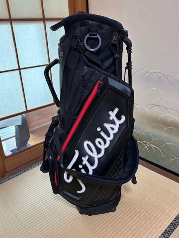 【USED】Titleist　タイトリスト★ツアーキャディバッグ★黒×赤★スタンド式★9型★4分割