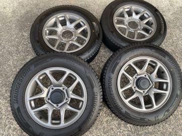 走行少 175/80R16 JB64 新型ジムニー スタッドレス ホイール ジムニー 冬タイヤ BS ブリヂストン スチールホイール タイヤ 4本 純正アルミ