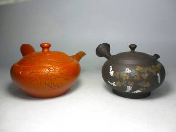 常滑焼　急須　宝瓶　群月 作 ＊ 水雲堂 作　未使用　計２点　朱泥　煎茶道具