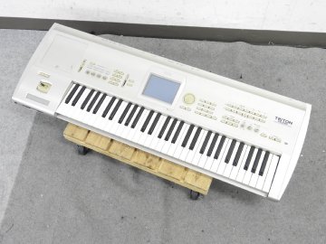 【C】KORG TRITON ST61 シンセサイザー コルグ 3051500