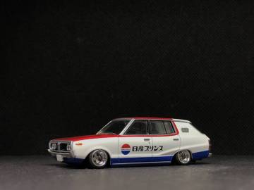 トミカリミテッドヴィンテージ 1/64 ニッサン スカイライン バン デラックス 日産サービス (72年式) 改 深リム