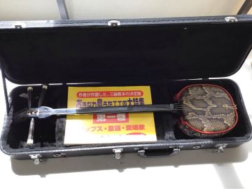 三線 和楽器 三味線 弦楽器 沖縄 楽器 楽譜 ケース付き