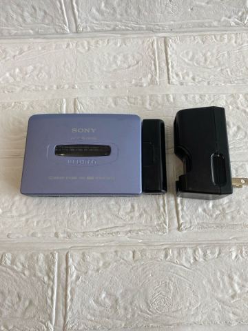◆【通電確認済】 SONY ソニー WALKMAN ウォークマン WM-EX622 オーディオ 充電器有 カセットウォークマン レトロ 商品説明欄必読