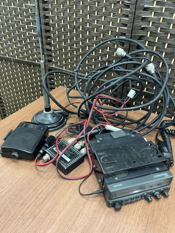 笠G「28277」KENWOOD/ケンウッド　TM-942　無線機　マイク付　簡易動作確認　中古