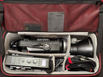 中古 Aputure LS 300x LEDライト COB バイカラー 照明　機材　撮影　アプチャー light nanlite godox arri bowens mount ボウエンズ