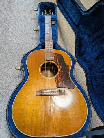 Gibson Custom Shop B-25 ADJ