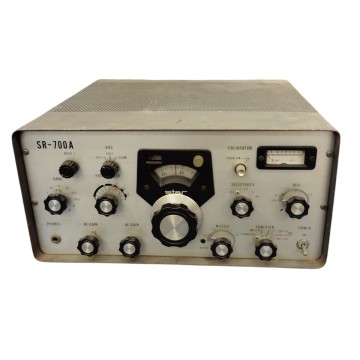 W-00796 star SR-700A 71826 CO LTD 八重洲無線 YAESU 受信機 無線機 送信機 HF帯 通電のみ確認済 35