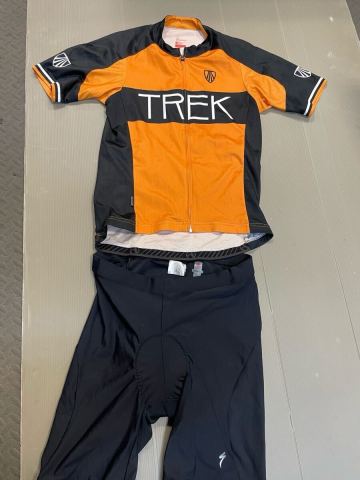 TREK トレック サイクルウエア 半袖 Lサイズ　ビブパンツ スペシャライズド Lサイズ　美品 上下セット