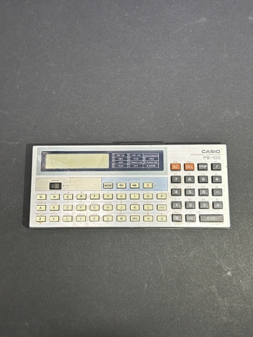 ● コレクター必見 CASIO PB-100 ポケットコンピュータ ジャンク品 コレクション Nr393