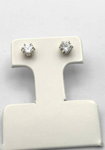 新品未使用品ダイヤ0.66ｃｔ綺麗なスタッドK18ピアスを100円から