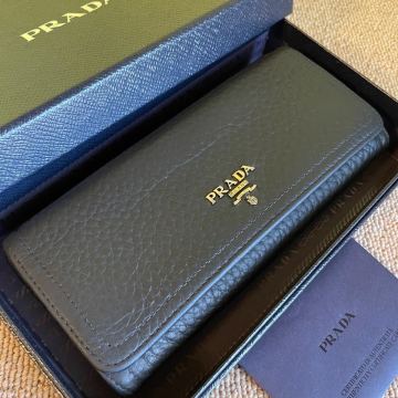 一円　美品　 PRADA プラダ　 ロングウォレット　長財布　 ウォレット　 財布　 レザー　 サフィアーノレザー　ブラック