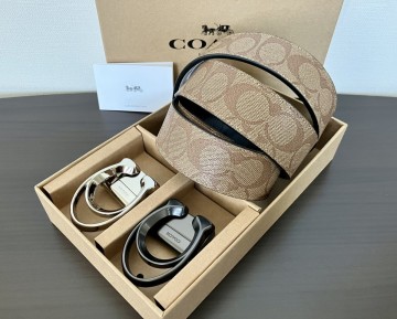 コーチ リバーシブル ビジネス 社会人 紳士 バックル回転 シグネチャー　ベルト　新品未使用
