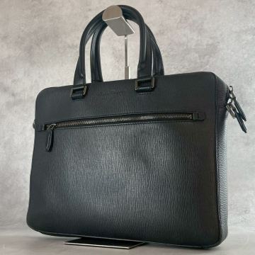 【美品 超人気モデル 定価20万】フェラガモ Salvatore Ferragamo トートバッグ ハンド ロゴ レザー 本革 ブラック 肩掛け A4/PC◎ 大容量