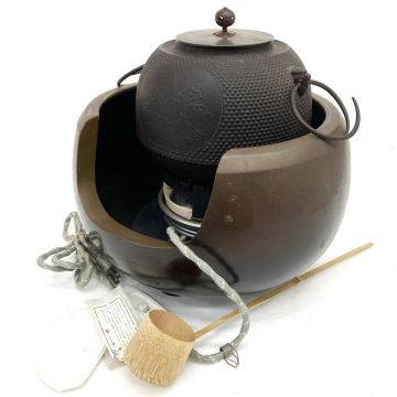 動作品 電熱器 風炉型 銅製 野々田商店 お茶道具 電気火鉢 炭型ヒーター 茶釜 風炉釜 鉄釜 金属工芸 alpひ0714