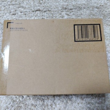 新品未開封　聖闘士聖衣神話EX オピュクスオデッセウス 魂ウェブ プレミアムバンダイ　輸送箱未開封のため、輸送箱ごと緩衝材を巻いて発送