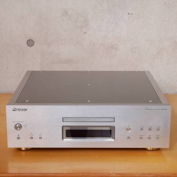 『貴重!! Pioneer SUPER AUDIO CD PLAYER PD-70AE 2018年製 リモコン付き』No,42 中古 パイオニア オーディオ CDプレイヤー 手渡し歓迎