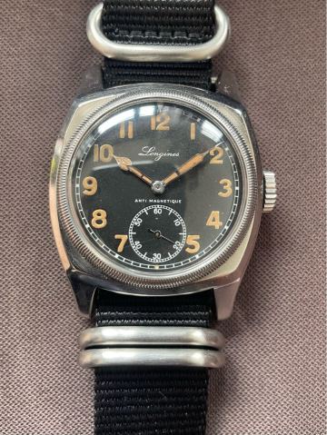 LONGINES　ロンジン　MAJETEK 1stモデル　チェコスロバキア航空部隊用時計　ラーズクッションウォッチ