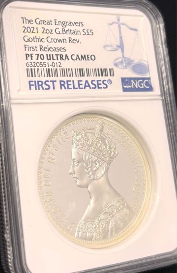 【初期限定】2021 イギリス ゴシッククラウン2oz銀貨PF70UC First release 元箱付エリザベス ヴィクトリア ウナとライオン金貨コインでなし