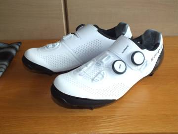 ★シマノS-PFYREサイクルシューズSPDホワイト　SH-XC902M W01 S　25.5cm／売切り★