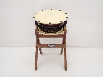 浅野太鼓 附締太鼓 ボルト締 本欅 並附 １尺1寸5分 折り台付（１） ∽ 72D2E-5